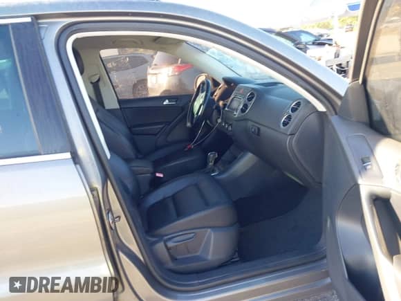 2011 Volkswagen Tiguan SE with VIN WVGAV7AX5BW548176, listed as a IAAI auction lot 41549614 with 134,708 mi miles and . Bid and sale history available at DreamBid. Image 5.