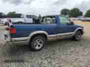 1998 Chevrolet S-10 LS с VIN 1GCCS14X1W8196626, выставлен на аукционе Copart как лот 57679735 с пробегом Не указан миль и Списание • Salvage title. История ставок и продаж доступна на DreamBid. Изображение 3.