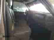 2006 Chevrolet Silverado 1500 Work Truck с VIN 3GCEC14V06G137520, выставлен на аукционе Copart как лот 42435345 с пробегом 352 386 миль миль и Списание • Salvage title. История ставок и продаж доступна на DreamBid. Изображение 10.