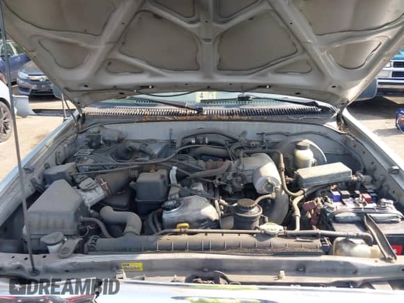 2004 Toyota Tacoma PreRunner z VIN 5TESM92N24Z444724, wystawiony jako IAAI lot #42274118 z przebiegiem 111 256 mil mil oraz . Historia ofert i sprzedaży dostępna na DreamBid. Obrazek 10.