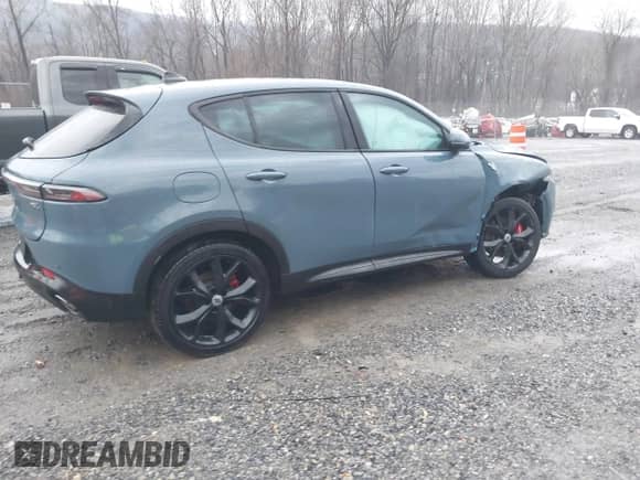 2024 Dodge Hornet R/T с VIN ZACPDFCW3R3A35345, выставлен на аукционе IAAI как лот 41456546 с пробегом 5 287 миль миль и . История ставок и продаж доступна на DreamBid. Изображение 4.