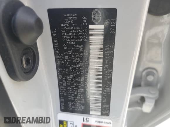 2023 Toyota Camry LE z VIN 4T1C11AK1PU184167, wystawiony jako Copart lot #63689135 z przebiegiem 42 134 mil mil oraz Szkoda całkowita • Salvage title. Historia ofert i sprzedaży dostępna na DreamBid. Obrazek 13.