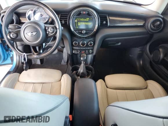 2018 MINI Hardtop Cooper S с VIN WMWXP7C58J2A47907, выставлен на аукционе Copart как лот 86537865 с пробегом 51 324 миль миль и Списание • Salvage title. История ставок и продаж доступна на DreamBid. Изображение 8.