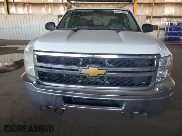 2013 Chevrolet Silverado 2500HD Work Truck with VIN 1GC1KVCGXDF148034, listed as a Copart auction lot 84442005 with 217,501 mi miles and Salvage title. Bid and sale history available at DreamBid. Image 5.