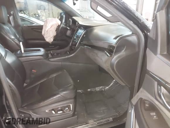 2016 Cadillac Escalade ESV Platinum с VIN 1GYS4KKJ2GR394857, выставлен на аукционе IAAI как лот 41854880 с пробегом 135 520 миль миль и . История ставок и продаж доступна на DreamBid. Изображение 5.