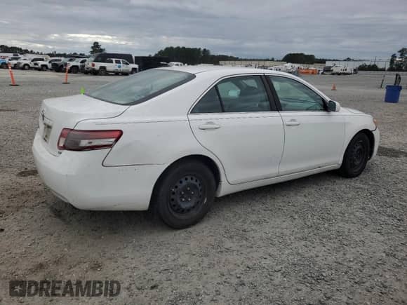 2011 Toyota Camry LE с VIN 4T1BF3EKXBU620316, выставлен на аукционе Copart как лот 82256895 с пробегом 303 066 миль миль и Чистый • Clean title. История ставок и продаж доступна на DreamBid. Изображение 3.