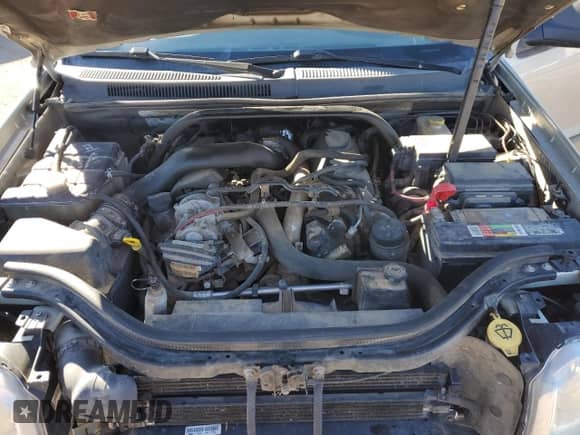 2008 Jeep Grand Cherokee Laredo with VIN 1J8HR48M28C132252, listed as a Copart auction lot 88986875 with 176,907 mi miles and Salvage title. Bid and sale history available at DreamBid. Image 11.