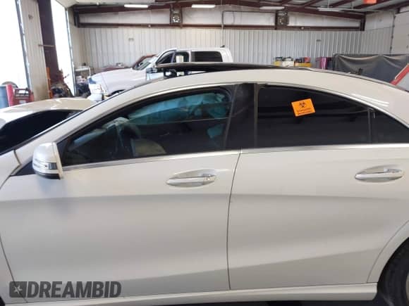 2016 Mercedes-Benz CLA 250 с VIN WDDSJ4EB1GN293238, выставлен на аукционе IAAI как лот 42841455 с пробегом Не указан миль и . История ставок и продаж доступна на DreamBid. Изображение 14.