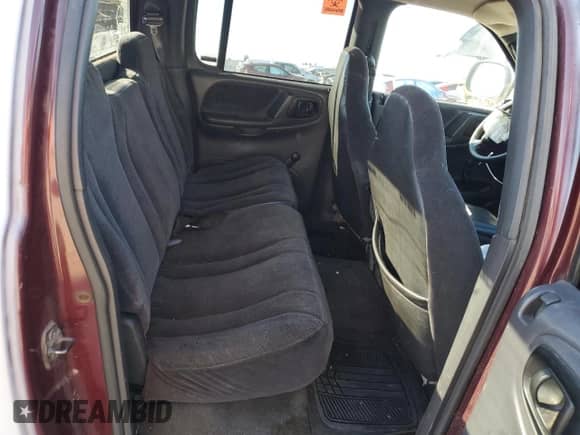 2000 Dodge Dakota Sport with VIN 1B7GL2AN1YS663301, listed as a Copart auction lot 44490525 with 368,339 mi miles and Salvage title. Bid and sale history available at DreamBid. Image 10.
