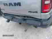 2025 Ram 1500 Rebel z VIN 1C6SRFLP3SN574597, wystawiony jako IAAI lot #42865040 z przebiegiem 35 346 mil mil oraz . Historia ofert i sprzedaży dostępna na DreamBid. Obrazek 6.