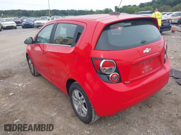 2015 Chevrolet Sonic LT with VIN 1G1JC6SH8F4140342, listed as a IAAI auction lot 43275352 with 229,235 mi miles and . Bid and sale history available at DreamBid. Image 3.