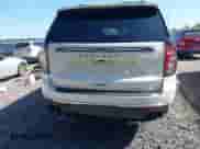 2021 Chevrolet Suburban Premier z VIN 1GNSKFKD5MR232530, wystawiony jako IAAI lot #42554269 z przebiegiem 92 365 mil mil oraz . Historia ofert i sprzedaży dostępna na DreamBid. Obrazek 17.