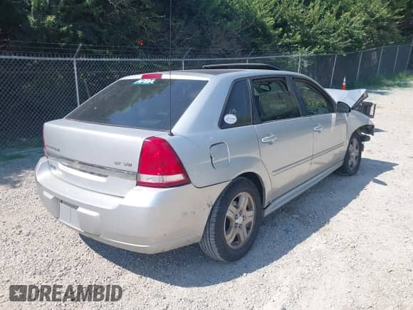 2004 Chevrolet Malibu Maxx LT with VIN 1G1ZU64834F221957, listed as a IAAI auction lot 42928796 with Not provided miles and . Bid and sale history available at DreamBid. Image 4.