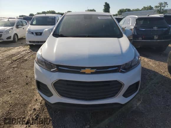 2022 Chevrolet Trax LS z VIN KL7CJNSM9NB527227, wystawiony jako Copart lot #65504805 z przebiegiem 67 152 mil mil oraz Nie do naprawy • Non repairable. Historia ofert i sprzedaży dostępna na DreamBid. Obrazek 5.