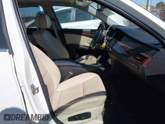 2010 BMW 5 Series 535i с VIN WBANW1C56AC168689, выставлен на аукционе IAAI как лот 43041950 с пробегом 104 693 миль миль и . История ставок и продаж доступна на DreamBid. Изображение 5.