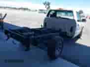 2006 Chevrolet Silverado 1500 Work Truck z VIN 3GCEC14X86G197028, wystawiony jako IAAI lot #42933273 z przebiegiem Nie podano mil oraz . Historia ofert i sprzedaży dostępna na DreamBid. Obrazek 4.
