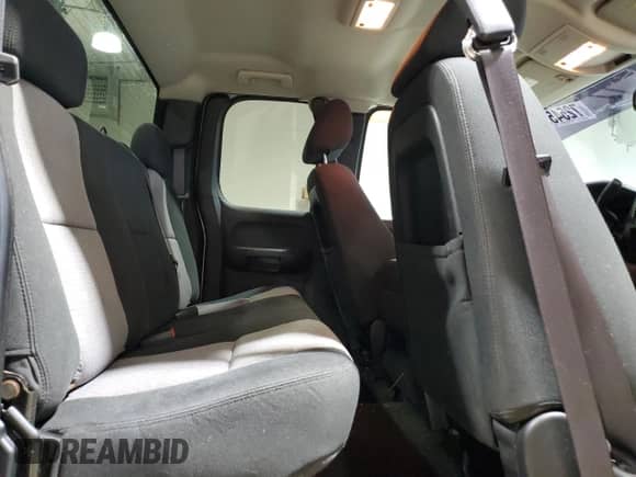 2009 Chevrolet Silverado 1500 LS z VIN 1GCEK19C99Z200998, wystawiony jako Copart lot #72545334 z przebiegiem 142 943 mil mil oraz Szkoda całkowita • Salvage title. Historia ofert i sprzedaży dostępna na DreamBid. Obrazek 10.