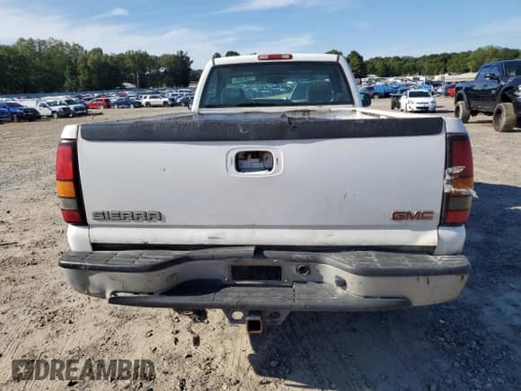 2007 GMC Sierra 1500 z VIN 1GTEC14Z77E172101, wystawiony jako Copart lot #71567265 z przebiegiem 450 778 mil mil oraz Szkoda całkowita • Salvage title. Historia ofert i sprzedaży dostępna na DreamBid. Obrazek 6.