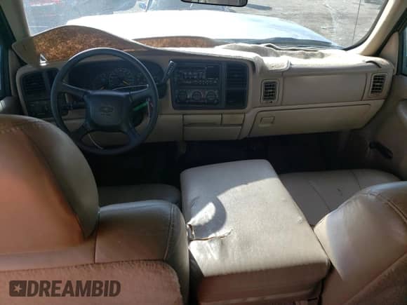 2001 Chevrolet Suburban LS z VIN 3GNEC16T01G218187, wystawiony jako Copart lot #72295344 z przebiegiem 296 614 mil mil oraz Szkoda całkowita • Salvage title. Historia ofert i sprzedaży dostępna na DreamBid. Obrazek 8.