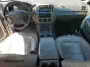 2005 Ford Explorer XLT z VIN 1FMZU73W05UA67567, wystawiony jako Copart lot #60538595 z przebiegiem 111 980 mil mil oraz Czysty tytuł • Clean title. Historia ofert i sprzedaży dostępna na DreamBid. Obrazek 8.