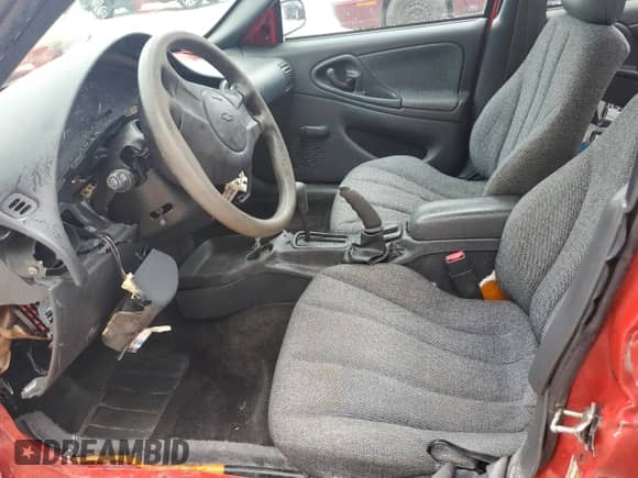 2004 Chevrolet Cavalier с VIN 1G1JC52F347309266, выставлен на аукционе Copart как лот 64756275 с пробегом Не указан миль и На запчасти • Non repairable. История ставок и продаж доступна на DreamBid. Изображение 7.