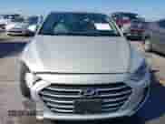 2018 Hyundai Elantra SEL z VIN KMHD84LF6JU666089, wystawiony jako IAAI lot #43448836 z przebiegiem 92 472 mil mil oraz . Historia ofert i sprzedaży dostępna na DreamBid. Obrazek 12.