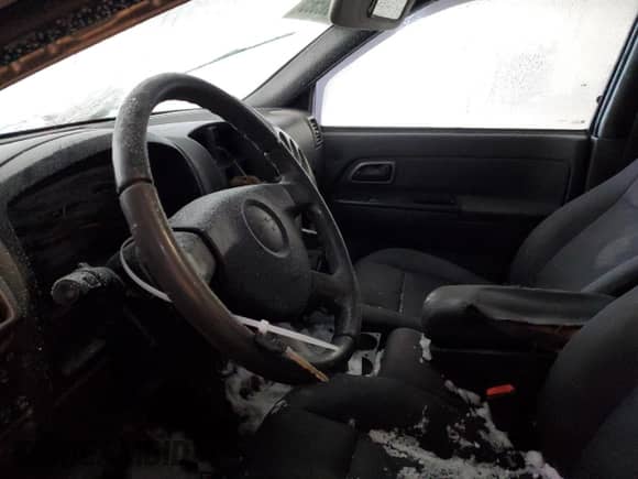 2004 Chevrolet Colorado Z71 с VIN 1GCDT196348113454, выставлен на аукционе Copart как лот 87860565 с пробегом Не указан миль и Списание • Salvage title. История ставок и продаж доступна на DreamBid. Изображение 7.