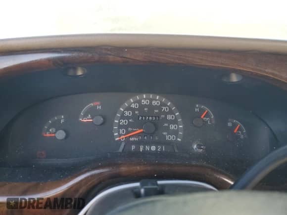 2000 Ford Econoline Cargo Recreational с VIN 1FDRE14W9YHA11634, выставлен на аукционе Copart как лот 77000094 с пробегом 217 831 миль миль и Списание • Salvage title. История ставок и продаж доступна на DreamBid. Изображение 9.