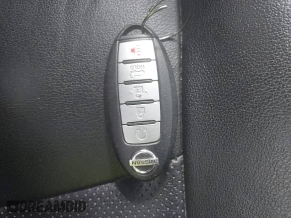 2013 Nissan Pathfinder SV z VIN 5N1AR2MM4DC624600, wystawiony jako IAAI lot #42550190 z przebiegiem 131 475 mil mil oraz . Historia ofert i sprzedaży dostępna na DreamBid. Obrazek 11.