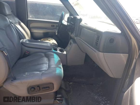 2001 Chevrolet Tahoe LT с VIN 1GNEK13T41R101719, выставлен на аукционе IAAI как лот 42628445 с пробегом 245 873 миль миль и . История ставок и продаж доступна на DreamBid. Изображение 5.