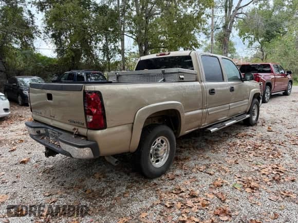 2005 Chevrolet Silverado 1500HD LT1 с VIN 1GCGC13U05F809738, выставлен на аукционе Copart как лот 83120794 с пробегом 167 025 миль миль и Чистый • Clean title. История ставок и продаж доступна на DreamBid. Изображение 4.