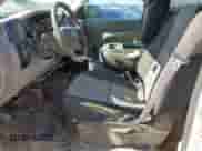 2007 Chevrolet Silverado 2500HD 1LT z VIN 1GCHK24607E554496, wystawiony jako Copart lot #77594484 z przebiegiem 191 616 mil mil oraz Szkoda całkowita • Salvage title. Historia ofert i sprzedaży dostępna na DreamBid. Obrazek 7.
