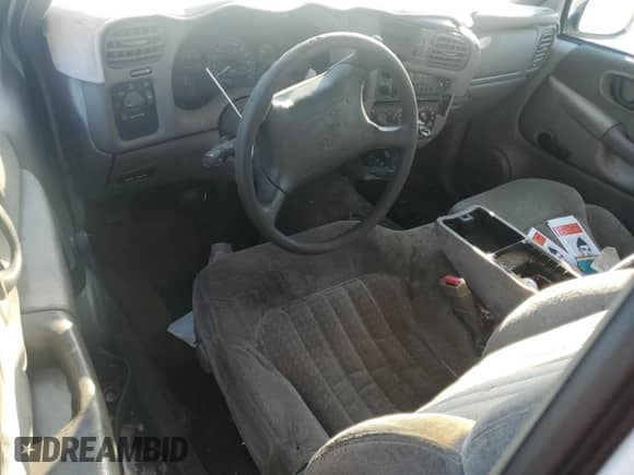 1998 Chevrolet S-10 LS с VIN 1GCCS19X5W8204879, выставлен на аукционе Copart как лот 71023465 с пробегом 156 336 миль миль и Списание • Salvage title. История ставок и продаж доступна на DreamBid. Изображение 8.