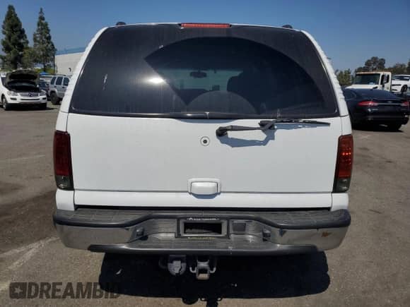 2003 Chevrolet Tahoe LS z VIN 1GNEC13T13R102424, wystawiony jako Copart lot #68574325 z przebiegiem 224 283 mil mil oraz Szkoda całkowita • Salvage title. Historia ofert i sprzedaży dostępna na DreamBid. Obrazek 6.