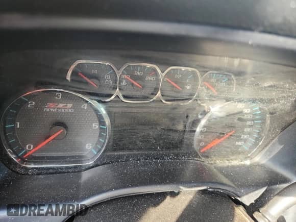 2017 Chevrolet Silverado 1500 LT z VIN 3GCUKREC6HG192230, wystawiony jako Copart lot #70720235 z przebiegiem Nie podano mil oraz Szkoda całkowita • Salvage title. Historia ofert i sprzedaży dostępna na DreamBid. Obrazek 9.