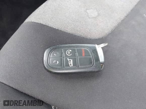 2014 Jeep Cherokee Latitude с VIN 1C4PJMCB4EW209648, выставлен на аукционе IAAI как лот 42862780 с пробегом 203 552 миль миль и . История ставок и продаж доступна на DreamBid. Изображение 11.
