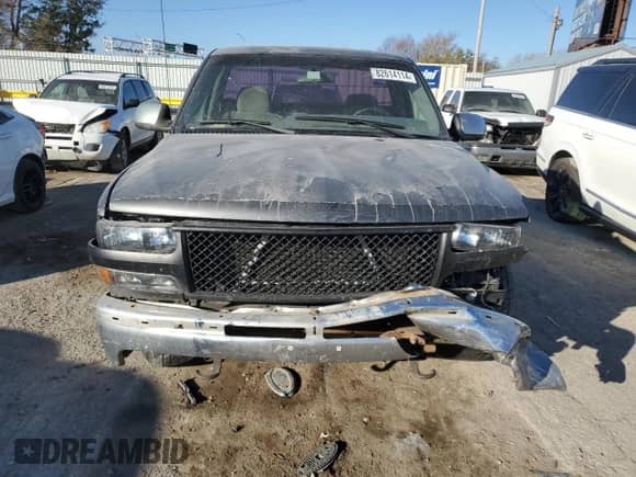 2000 Chevrolet Silverado 1500 LS with VIN 1GCEC14V7YE383586, listed as a Copart auction lot 50878265 with 276,248 mi miles and Salvage title. Bid and sale history available at DreamBid. Image 5.