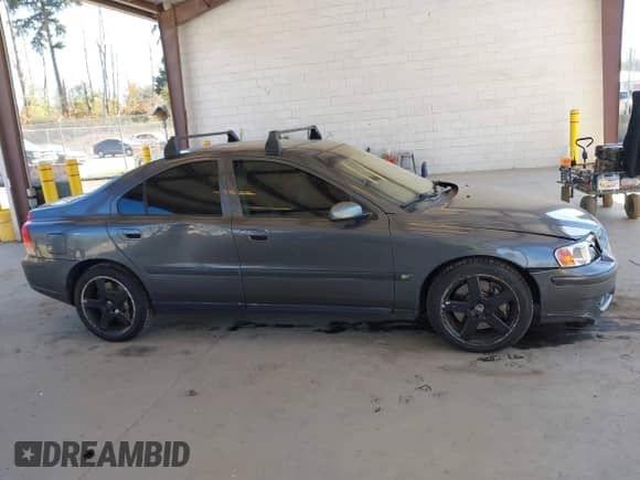 2004 Volvo S60 R с VIN YV1RH52YX42351678, выставлен на аукционе IAAI как лот 43316913 с пробегом 231 995 миль миль и . История ставок и продаж доступна на DreamBid. Изображение 13.