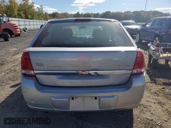 2007 Chevrolet Malibu Maxx LT z VIN 1G1ZT68N57F216945, wystawiony jako Copart lot #84926045 z przebiegiem 151 415 mil mil oraz Czysty tytuł • Clean title. Historia ofert i sprzedaży dostępna na DreamBid. Obrazek 6.