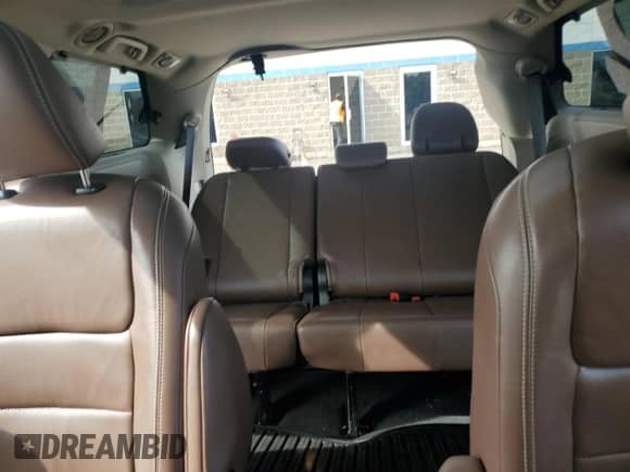 2018 Toyota Sienna Limited Premium with VIN 5TDDZ3DC3JS194793, listed as a Copart auction lot 84433205 with 148,305 mi miles and Salvage title. Bid and sale history available at DreamBid. Image 10.