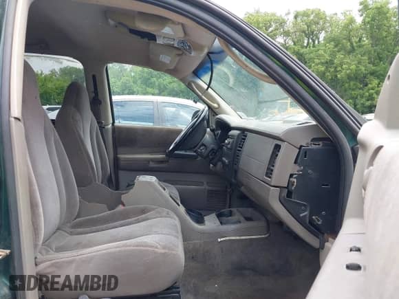 2002 Dodge Dakota SLT with VIN 1B7HL48N72S640361, listed as a IAAI auction lot 42430951 with 197,267 mi miles and . Bid and sale history available at DreamBid. Image 5.