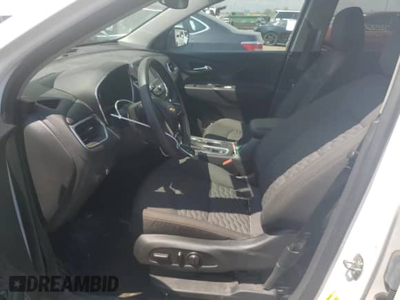 2020 Chevrolet Equinox LT with VIN 3GNAXJEV4LL266193, listed as a Copart auction lot 68459525 with 82,655 mi miles and Non repairable. Bid and sale history available at DreamBid. Image 7.