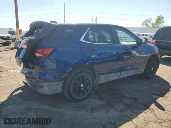 2022 Chevrolet Equinox LT with VIN 3GNAXUEV5NL151302, listed as a Copart auction lot 84769635 with 41,448 mi miles and Salvage title. Bid and sale history available at DreamBid. Image 3.