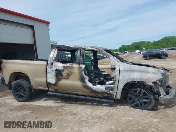 2022 Chevrolet Silverado 1500 Custom Trail Boss с VIN 3GCPDCEKXNG512849, выставлен на аукционе IAAI как лот 42385174 с пробегом Не указан миль и . История ставок и продаж доступна на DreamBid. Изображение 12.