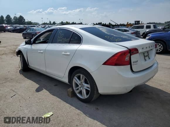 2014 Volvo S60 T5 с VIN YV1612FS6E1295211, выставлен на аукционе Copart как лот 68527425 с пробегом Не указан миль и Списание • Salvage title. История ставок и продаж доступна на DreamBid. Изображение 2.