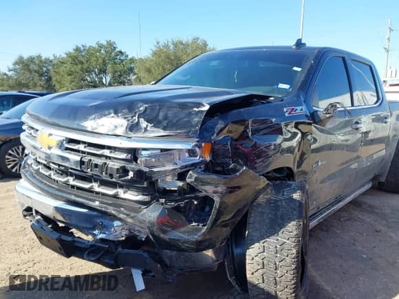 2024 Chevrolet Silverado 1500 LTZ with VIN 2GCUDGED1R1146211, listed as a IAAI auction lot 41146831 with 14,279 mi miles and . Bid and sale history available at DreamBid. Image 6.