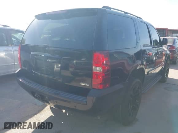 2008 Chevrolet Tahoe 1LT с VIN 1GNFC13008R239517, выставлен на аукционе IAAI как лот 42862744 с пробегом 153 593 миль миль и . История ставок и продаж доступна на DreamBid. Изображение 4.
