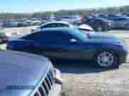 2014 Chevrolet Camaro LS z VIN 2G1FA1E35E9320257, wystawiony jako IAAI lot #41458979 z przebiegiem 98 900 mil mil oraz . Historia ofert i sprzedaży dostępna na DreamBid. Obrazek 13.