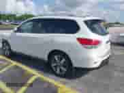 2015 Nissan Pathfinder S с VIN 5N1AR2MN0FC621947, выставлен на аукционе IAAI как лот 42370234 с пробегом 109 510 миль миль и . История ставок и продаж доступна на DreamBid. Изображение 3.