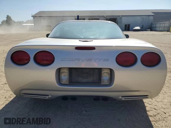 1997 Chevrolet Corvette с VIN 1G1YY22G2V5107765, выставлен на аукционе Copart как лот 81131495 с пробегом 121 484 миль миль и На запчасти • Non repairable. История ставок и продаж доступна на DreamBid. Изображение 6.